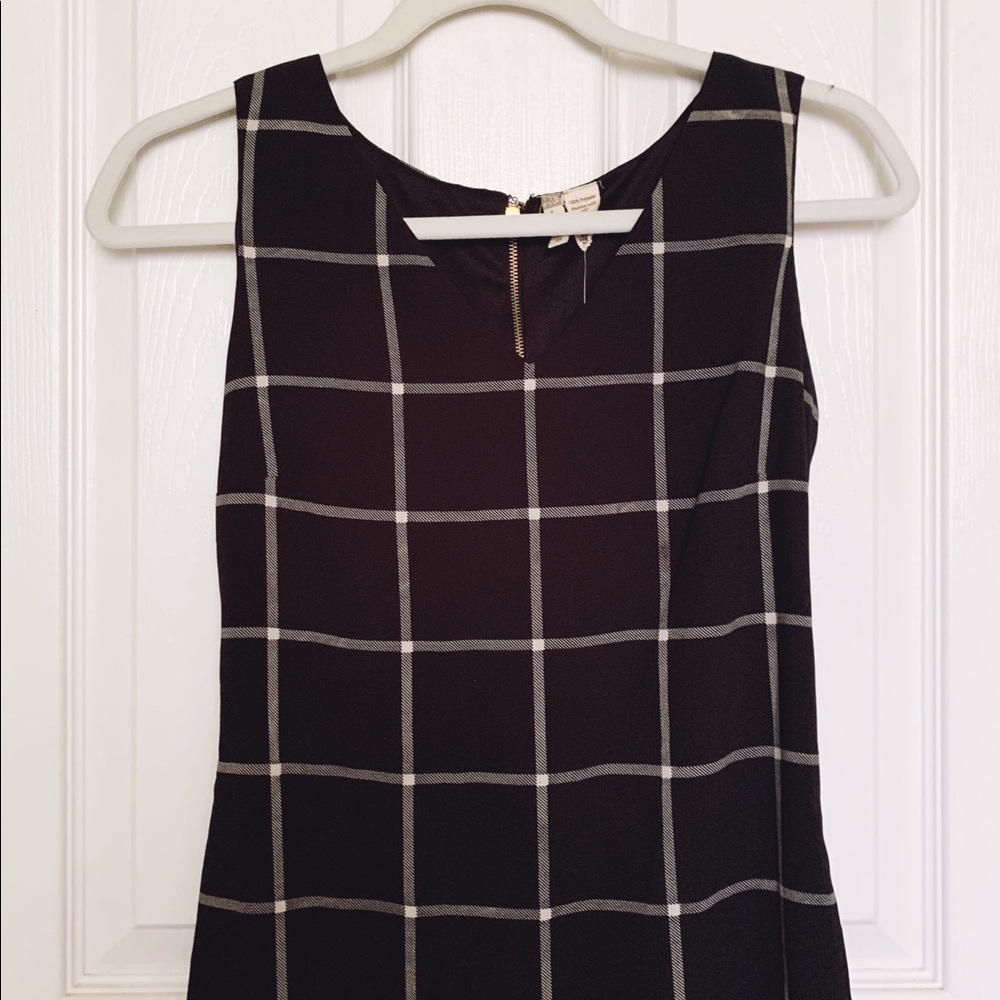 NWT Plaid Dress - Picture 4 of 6